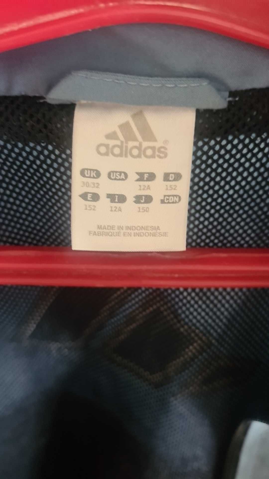 Ветровка adidas на мальчика/девочку 152