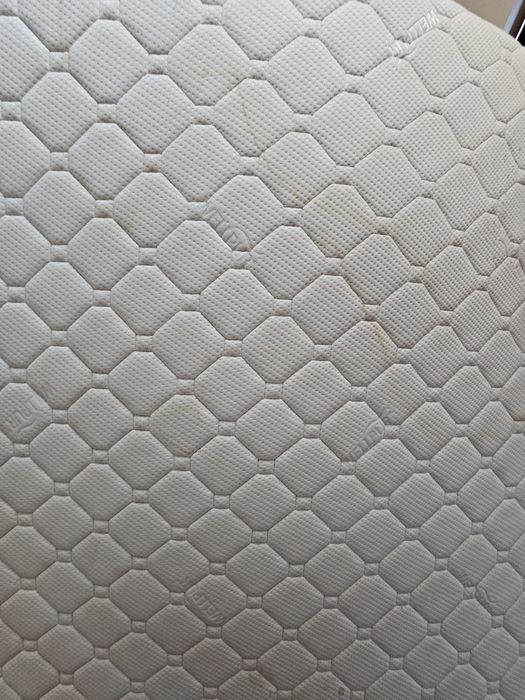 Vând saltea din spumă cu memorie