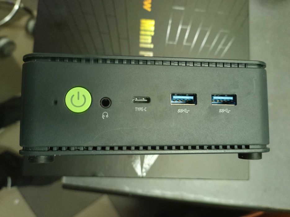 GMKtec Nucbox Gaming Mini PC M6 Ultra AMD Ryzen 5 7640HS