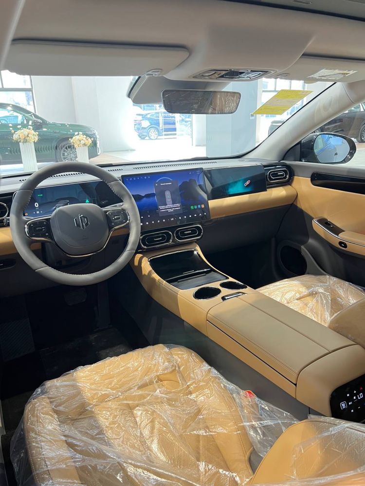 LEAPMOTOR C01 216 PREMIUM HYBRID  Рестайлинг 2025