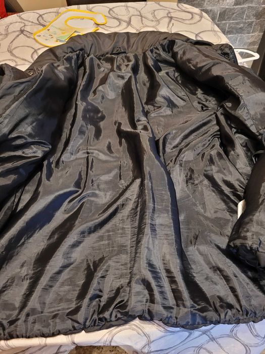 Geaca dama Janina, marimea 46, culoarea negru, fără urme de uzura !