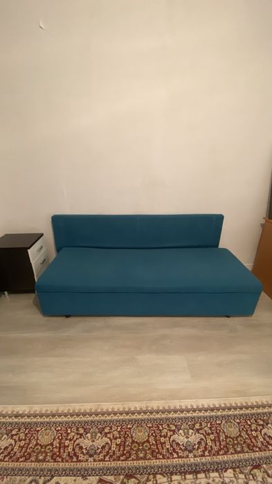 Продам б/у диван