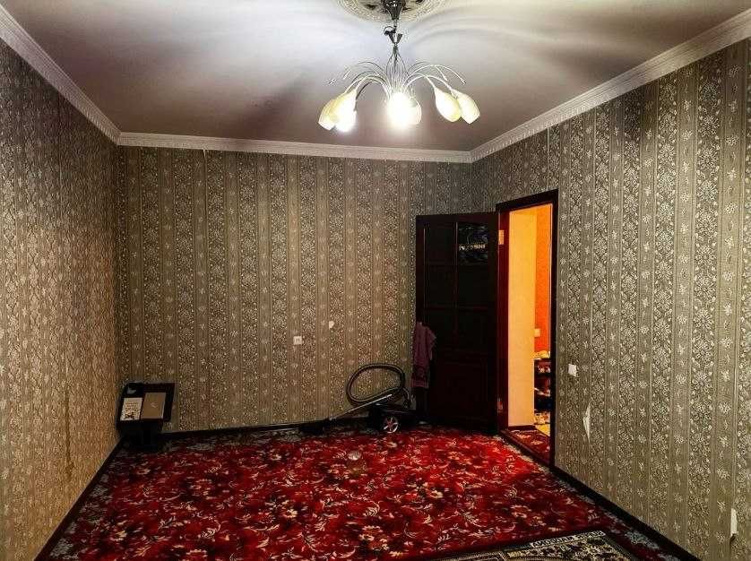 Срочно на ИбнСино продается 2 комнатная квартира. 48000 у.е