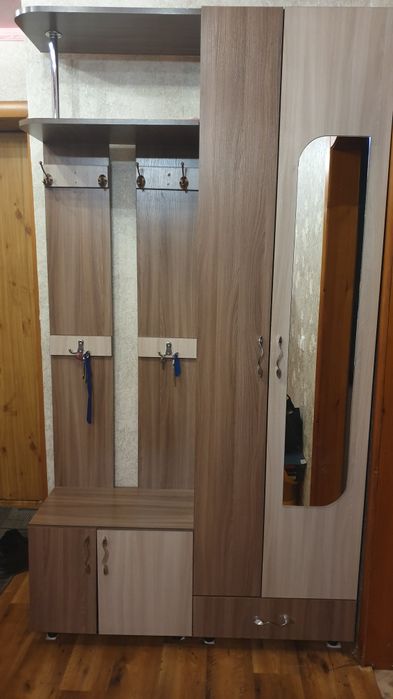 Прихожая  и морозилная камера "Media