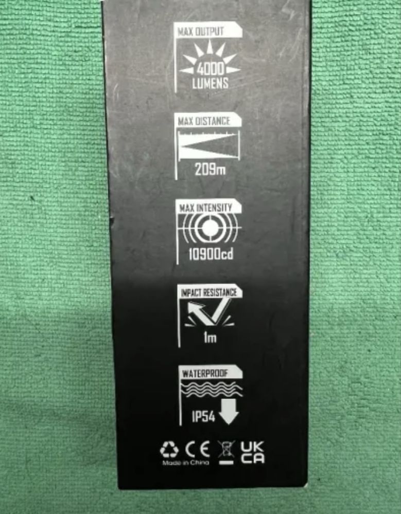 Nitecore T4K  EDC фенерче, 4000 лумена супер ярък