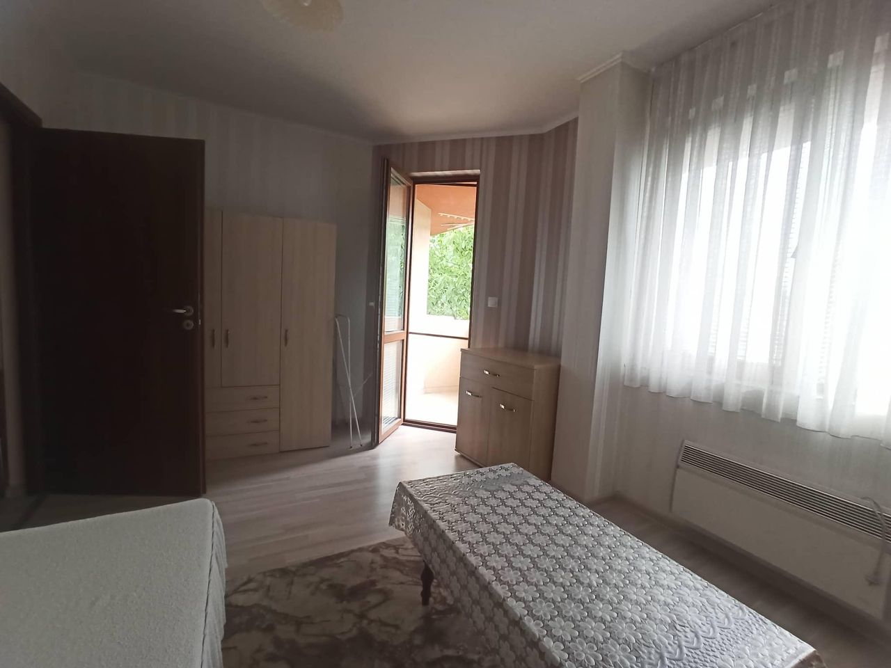 Дава се под наем Тристаен апартамент в Пловдив, Съдийски - 100 кв.м за 500 € - Снимка #8