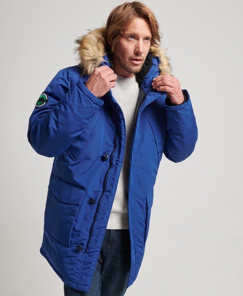 Продавам чисто нова Superdry Everest парка XL