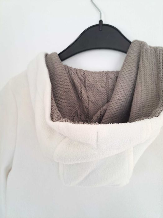 Бяло дамско палто