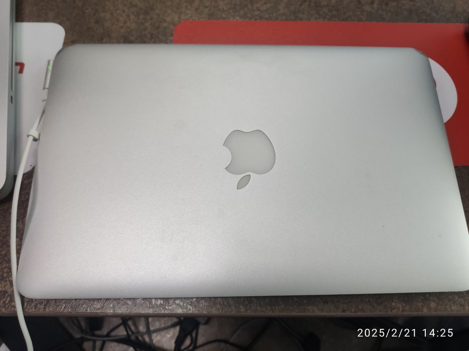 Mackbook air 11 2010