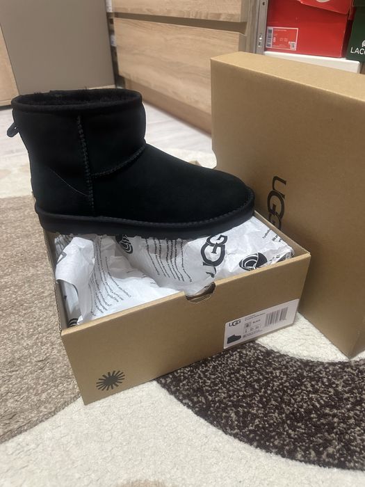 Ghete UGG mini Piele impermeabil 36-38-39