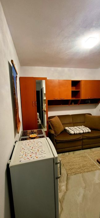 Garsoniera de inchiriat