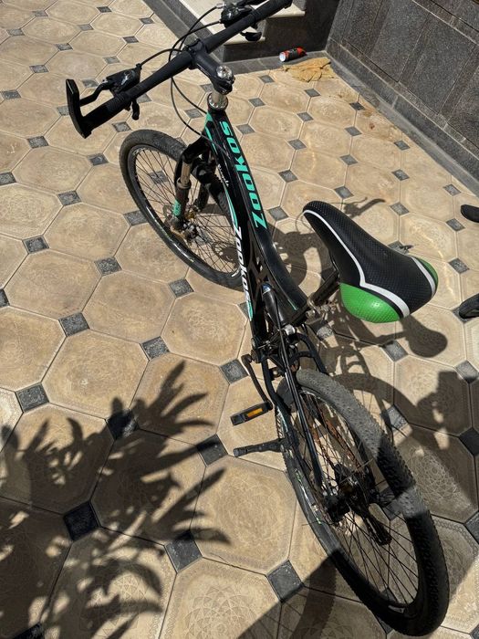 Горный велосипед сотилади.