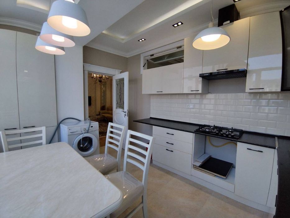 Srochno sdayotsya 3x komnatnaya kvartira or: Vokzal