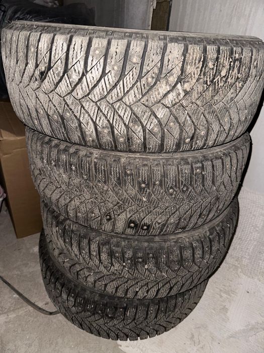 Зимние шины Triangle 215/60r16