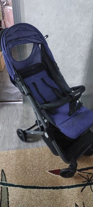 Продам прогулочную коляску