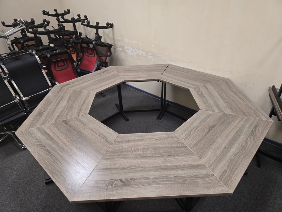 Столы офисные в отличном состоянии