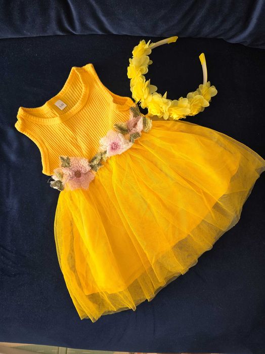 Рокля, подходяща за повод или месечинка