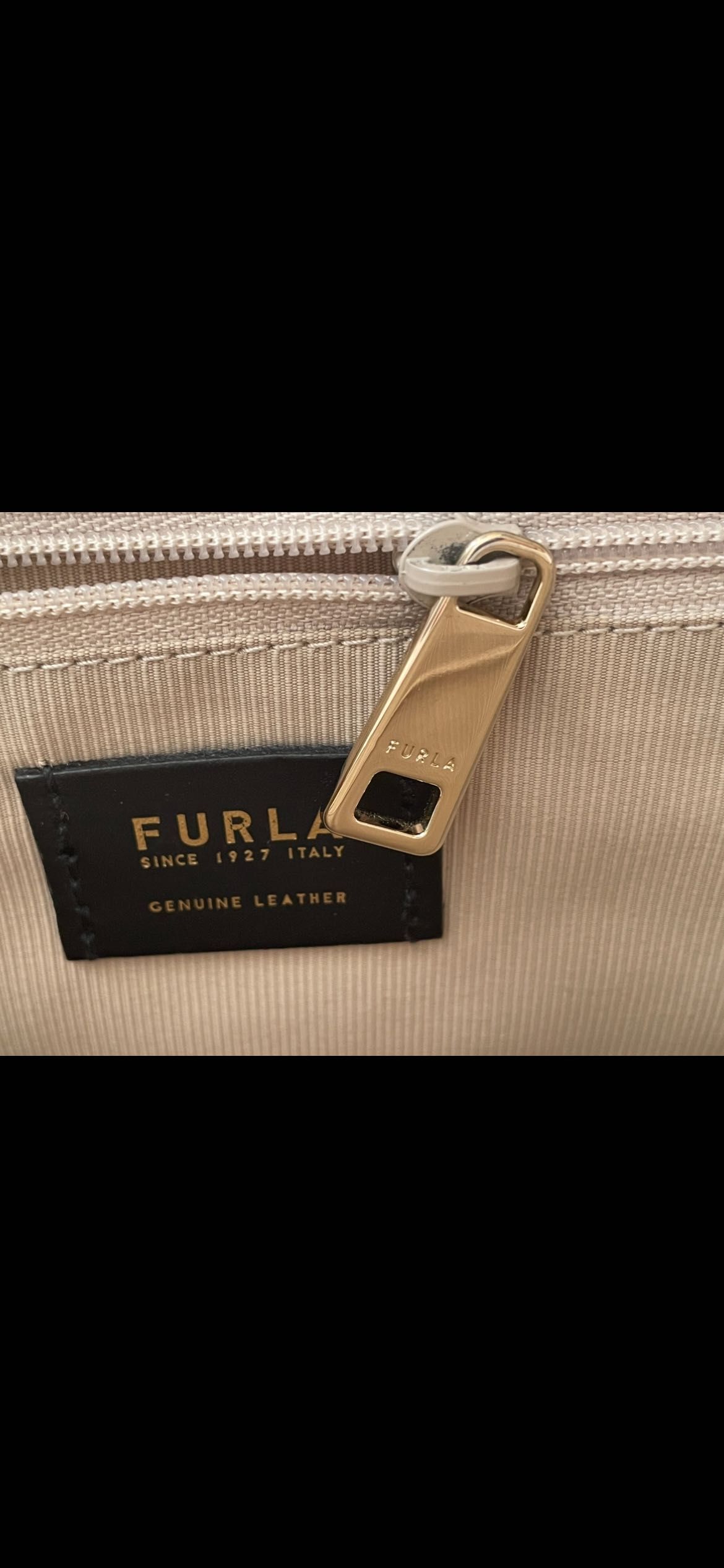 Дамска чанта - FURLA