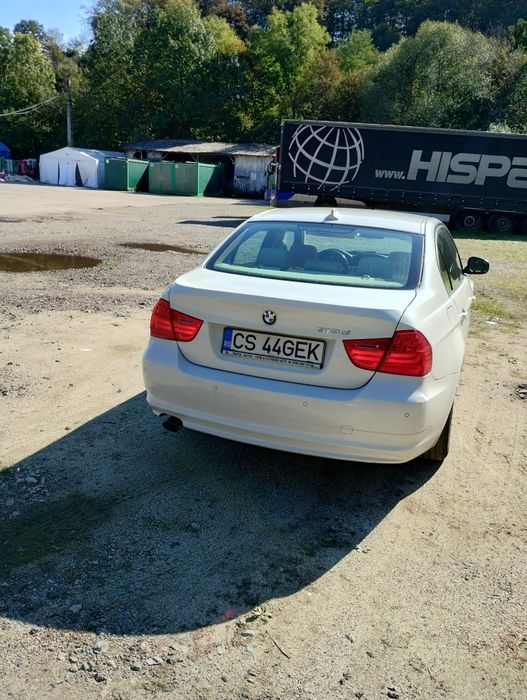 Vând BMW e90 318d facelift 2010