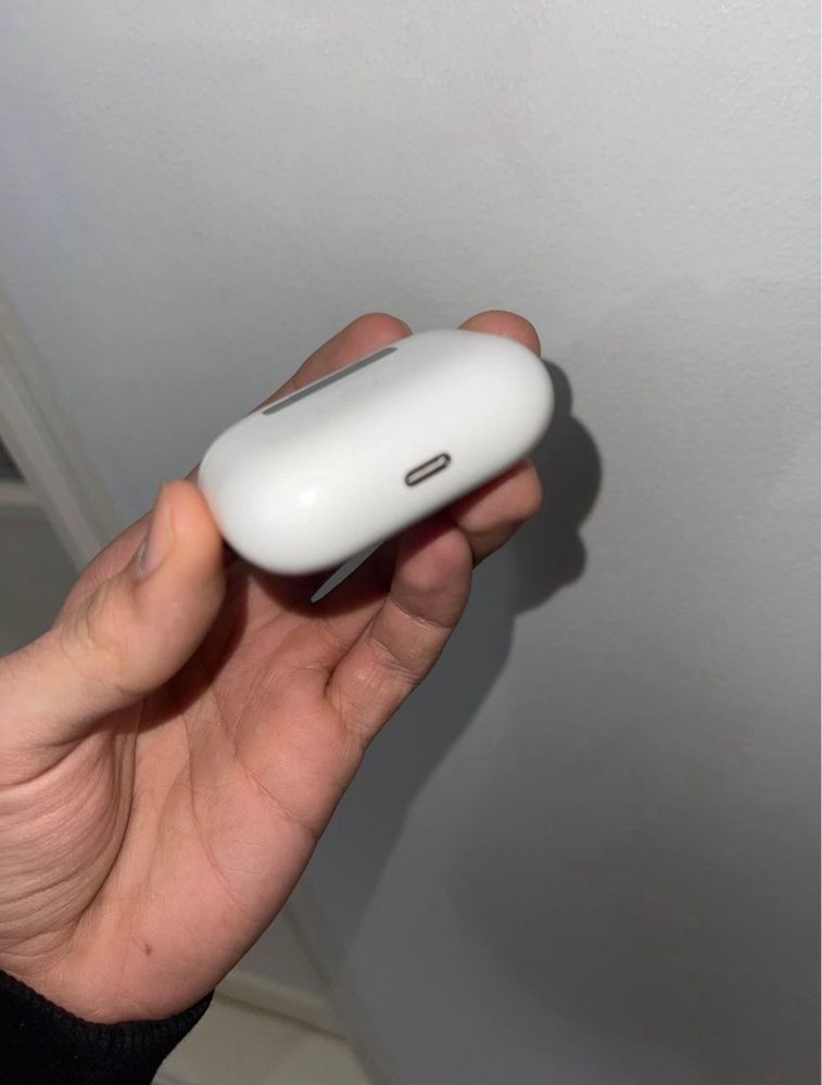 Casti Apple Airpods Pro gen 1 (2021)