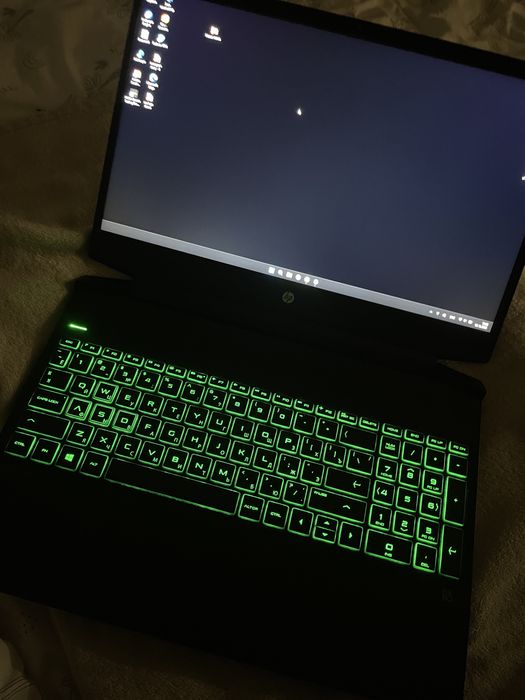 Продаю HP Pavilion Gaming 15-ec в отличном состоянии