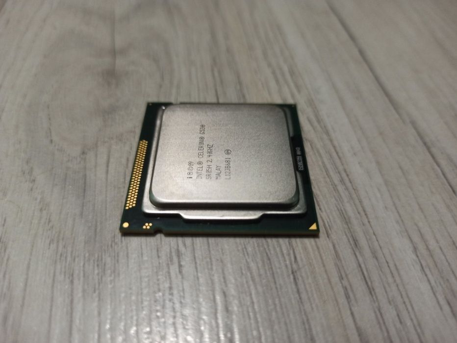 Двуядрен процесор Intel Celeron G530 2.4 GHz сокет LGA 1155 - 15 лв