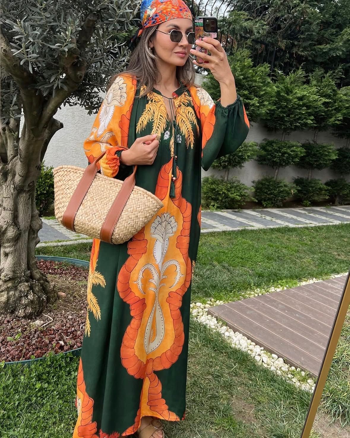 Уникална рокля 100 % вискоза