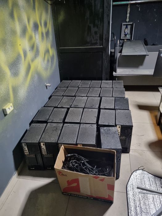 Продается 30 Кейс