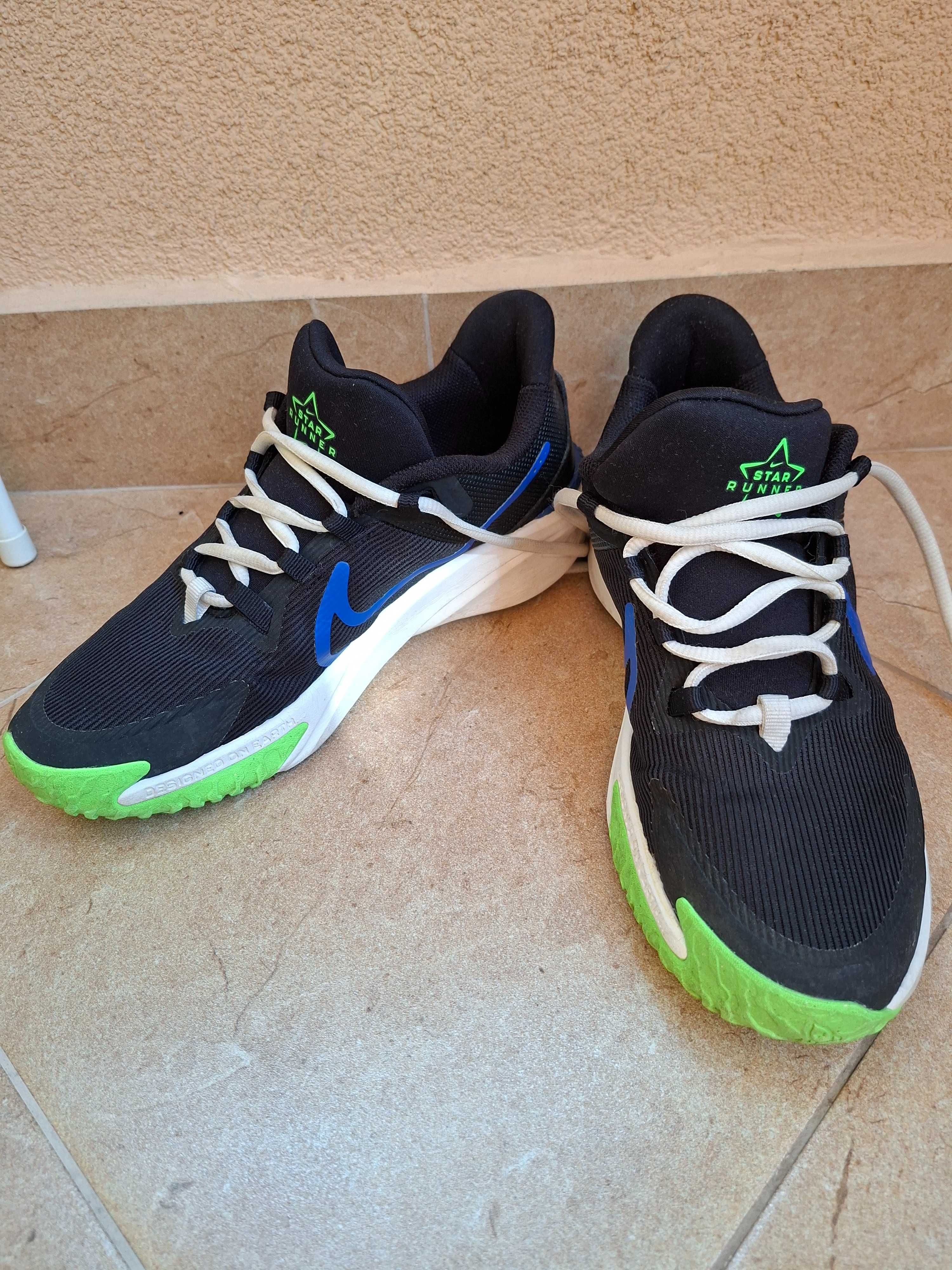 Маратонки Nike !!!