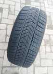 O bucată 245/45 R19 M+S iarnă - una Pirelli