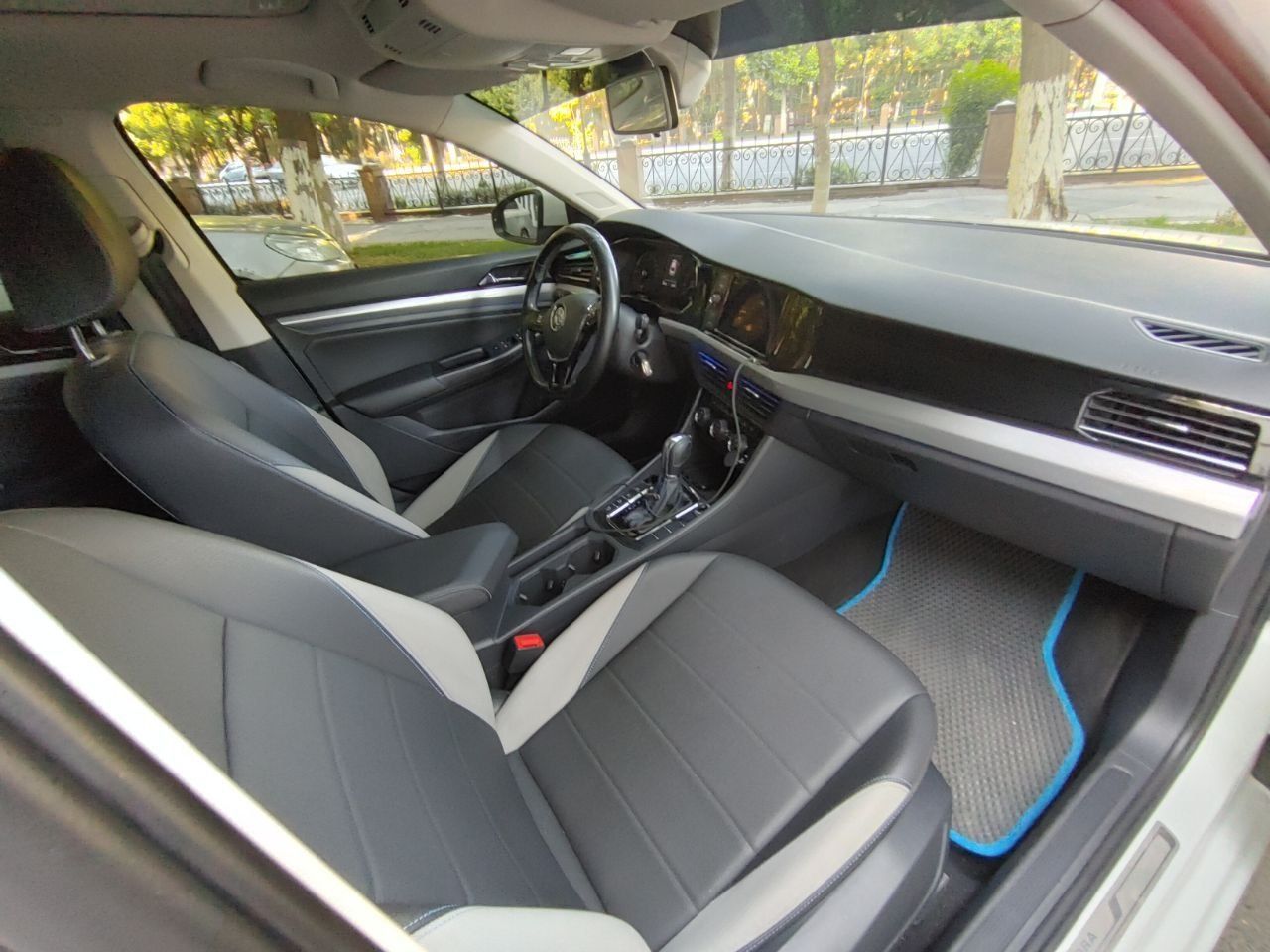 Volkswagen E-Bora pro 2019