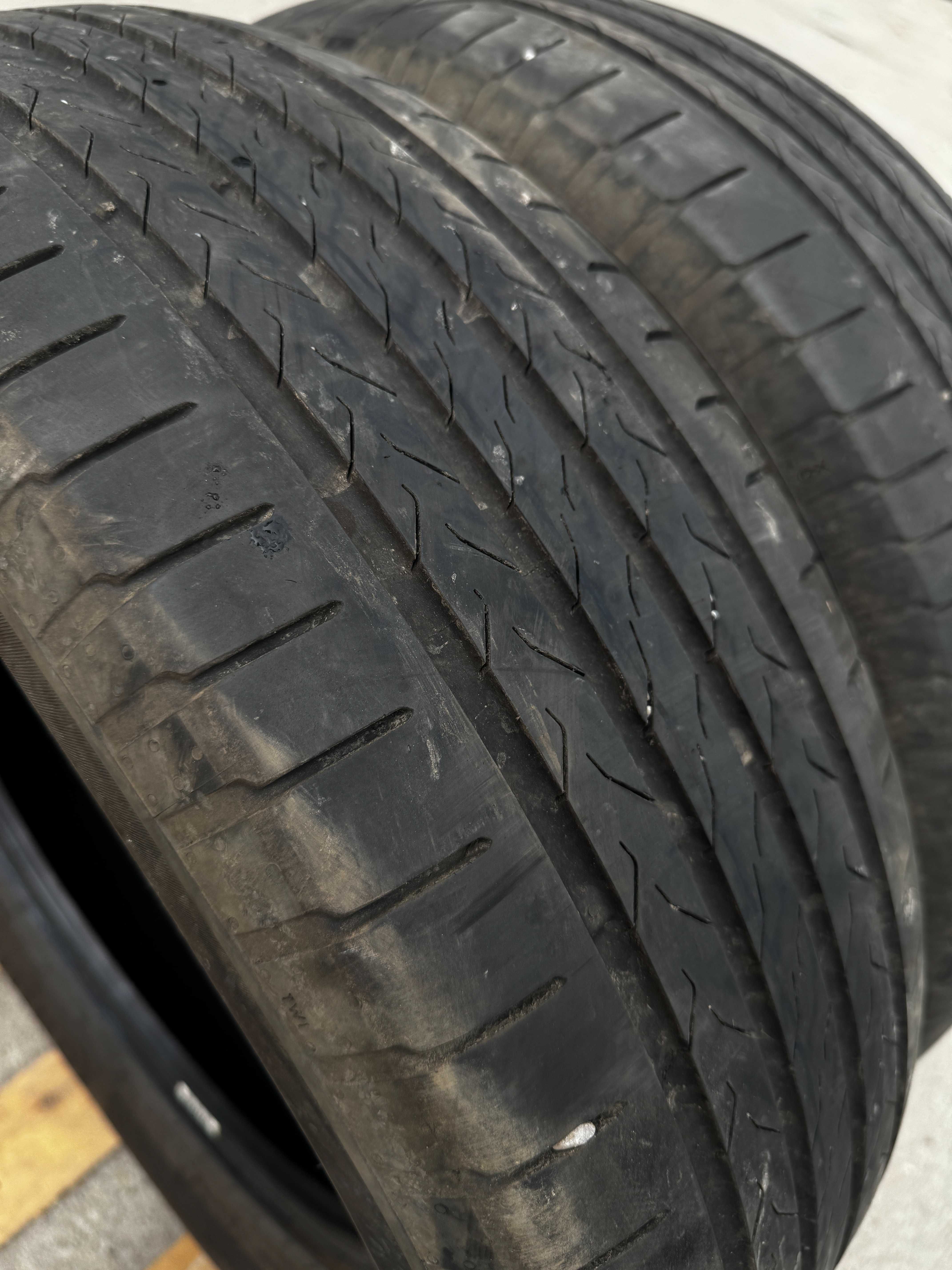 Anvelope 215/60R17 Comtinental Vara
