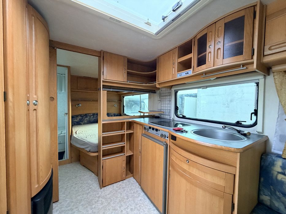 Rulota Adria Unica 502UP,2001,4 pers,fransbed,baie,dus,wc fix