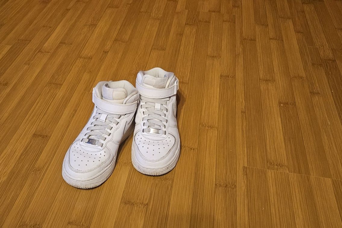 Adidași air force 1 mid