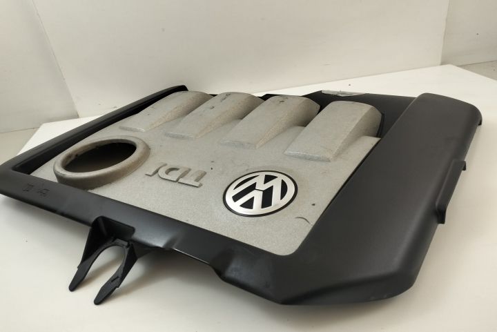 Capac Protecție Motor 03g103925bl Volkswagen VW Golf a 5-a generatie