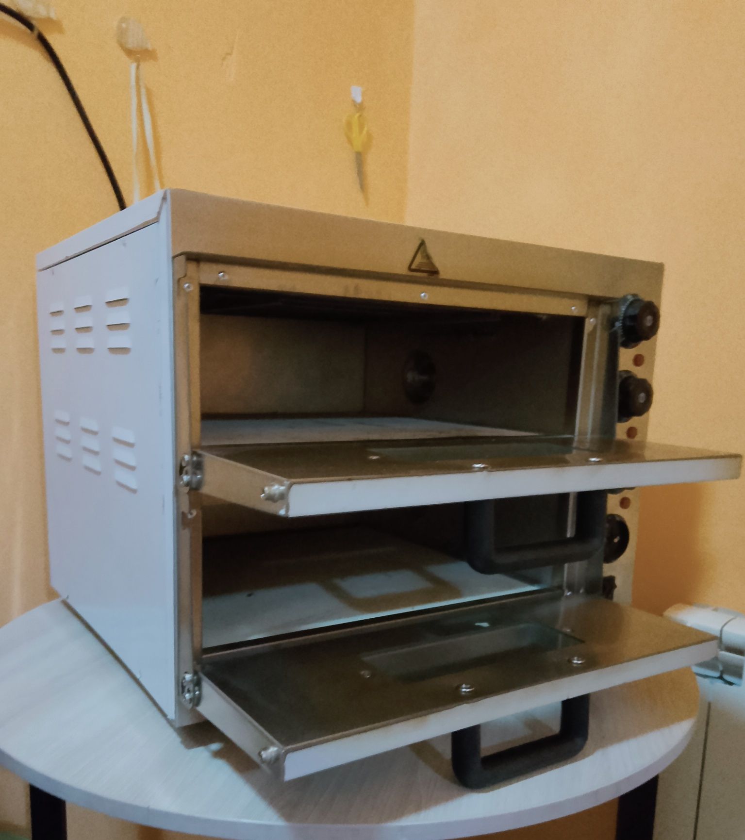 Продам  печь для пиццы