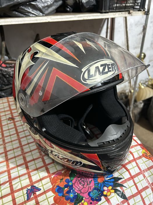 Каска за мотор Lazer