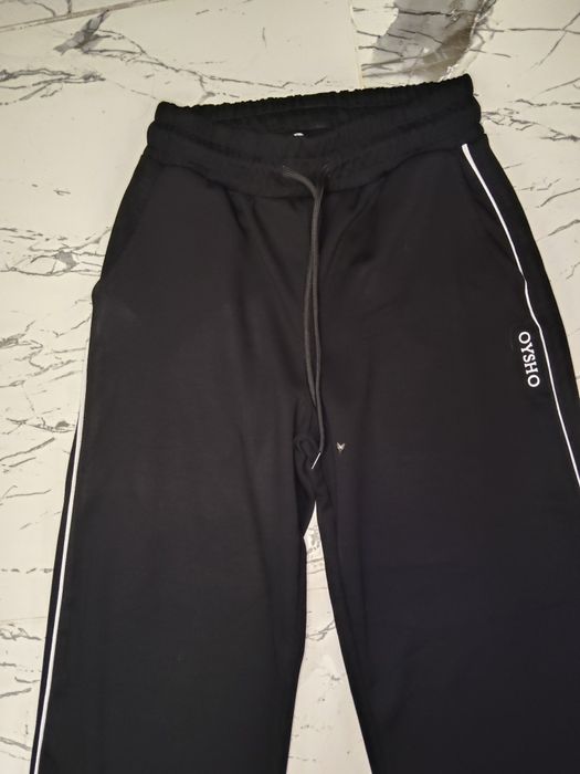Pantaloni de damă Oysho