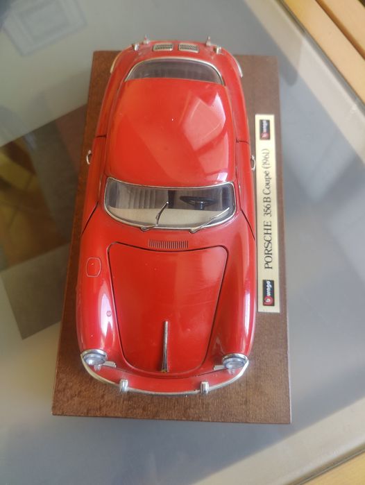 Колекционерски модел Burago1/18