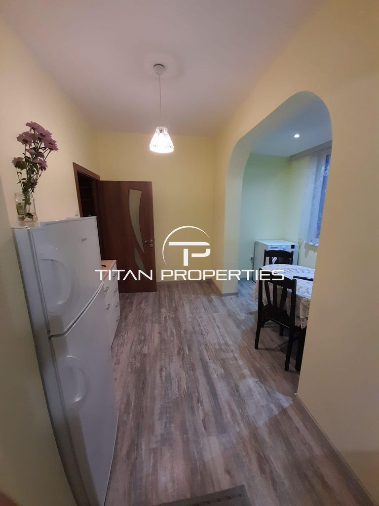 Дава се под наем Тристаен апартамент в Варна, Левски - 80 кв.м за 600 € - Снимка #3