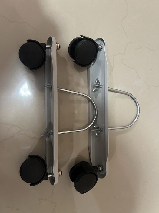 Suport mobil cu roti pentru calorifer