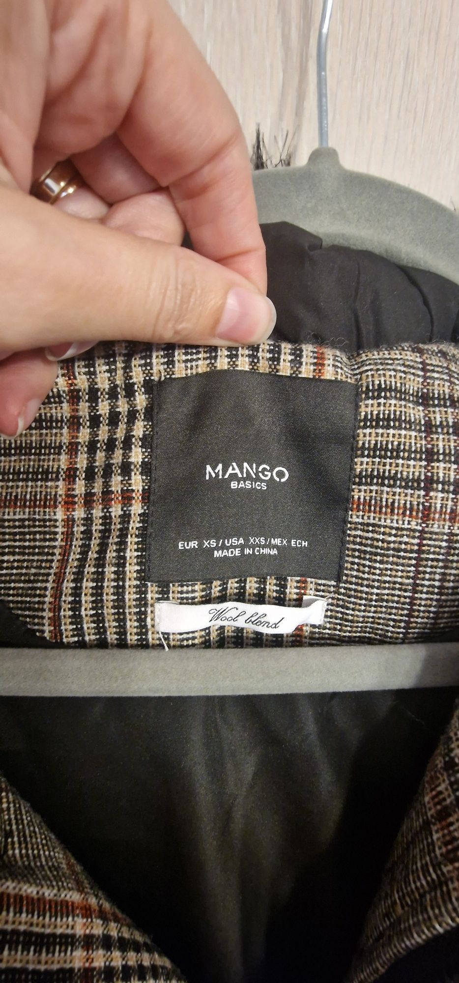 Palton Mango cu blanita
