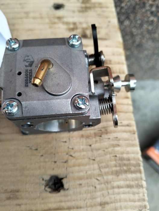 Vând carburator Husqvarna 365 și tobă XP 545