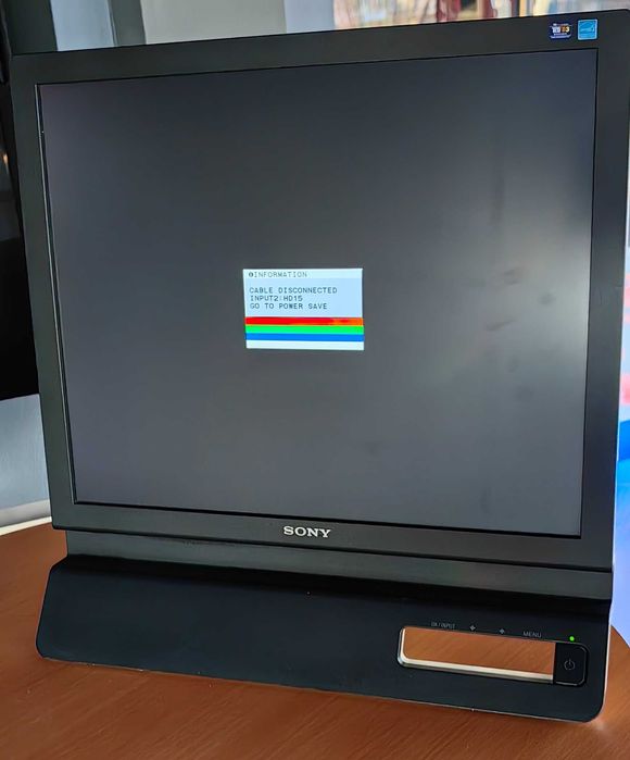 Monitor Sony diaginala 49