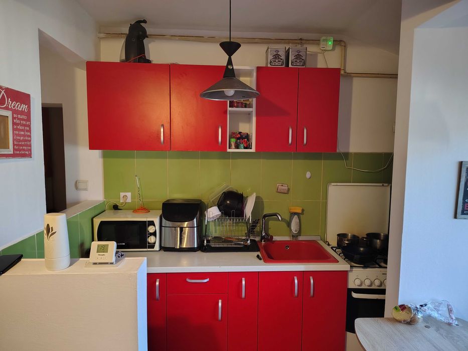 Vând apartament 2 cam la mansardă