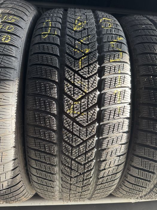 Anvelope Noi 265/45/21 Pirelli