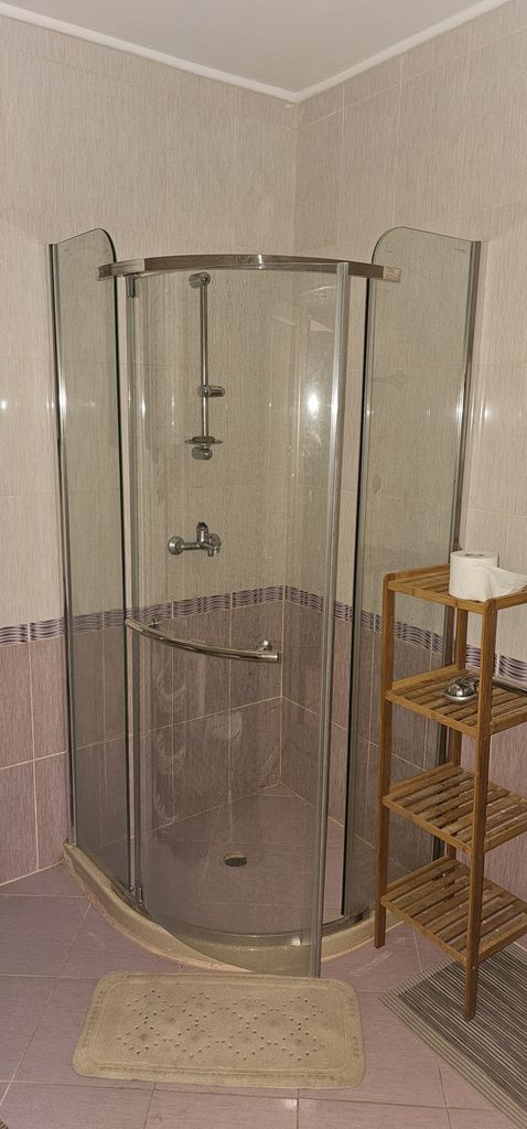 Дава се под наем Двустаен апартамент в Сливен, Център - 62 кв.м за 45000 € - Снимка #8