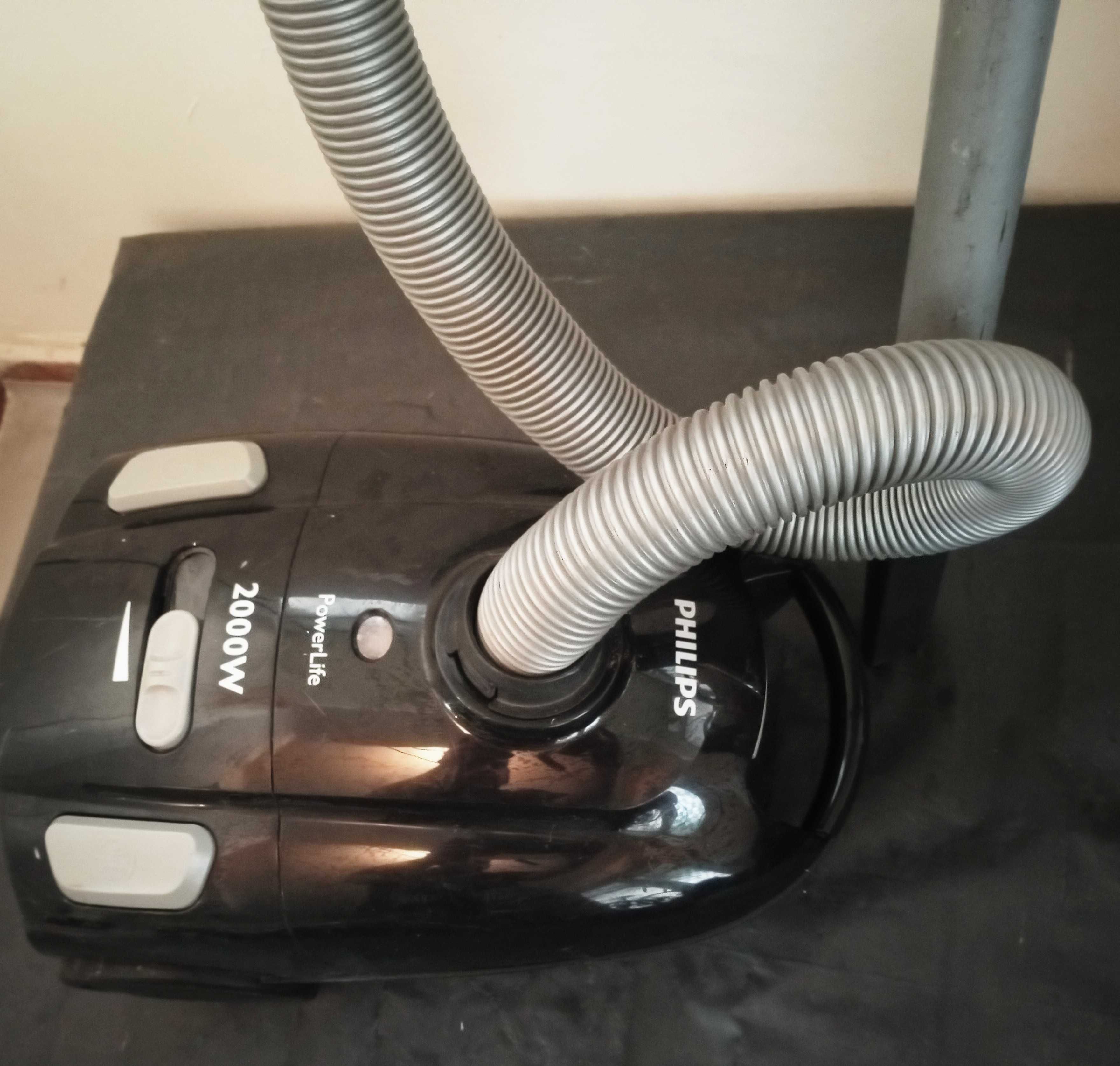 Прахосмукачка PHILIPS 2000W