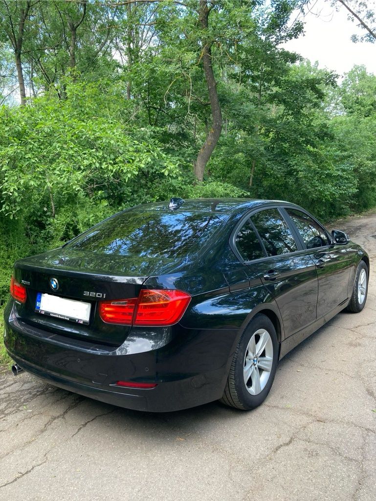 Bmw 320i Xdrive 83500 km