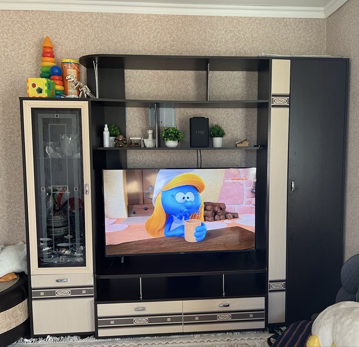 Продам стенку в зал